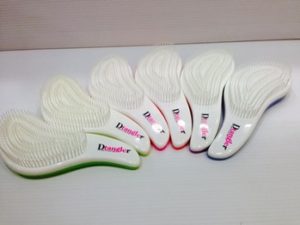 ヘアブラシ・ディタングラー