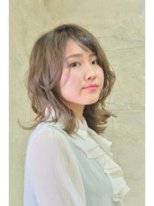 関内の美容室BOBの女性モデル