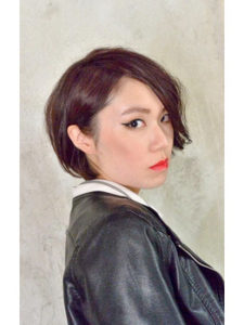 女性の横顔