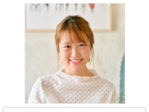 笑顔の女性