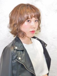 関内の美容院ボブのボブヘアの女性モデル
